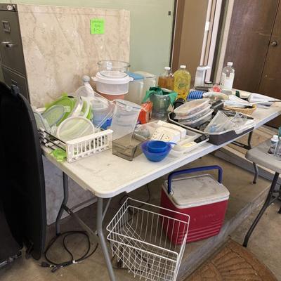 Lot 9: Kitchen, Household items, Rug & More