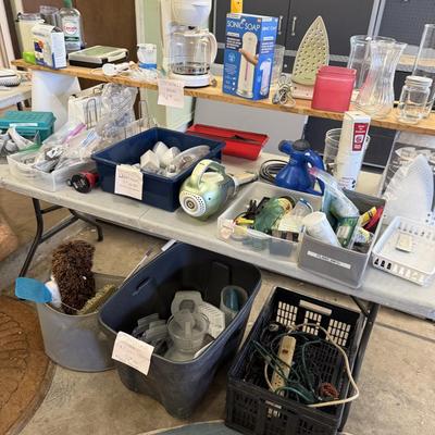 Lot 9: Kitchen, Household items, Rug & More