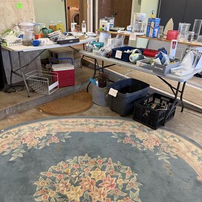 Lot 9: Kitchen, Household items, Rug & More