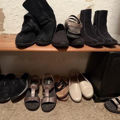 Lot 13: Closet Selection