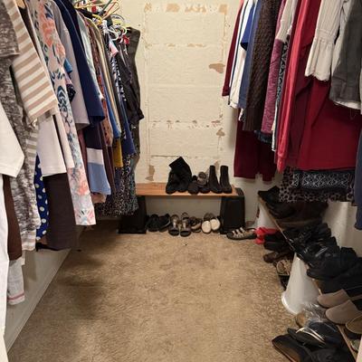 Lot 13: Closet Selection