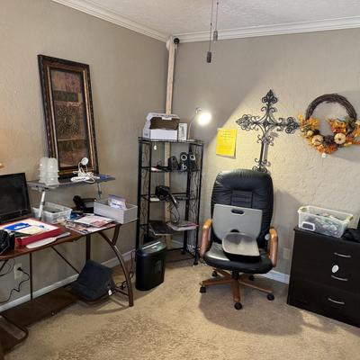 Lot 15: Office Selection