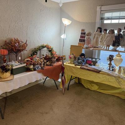 Lot 16: Easter & Fall Selection