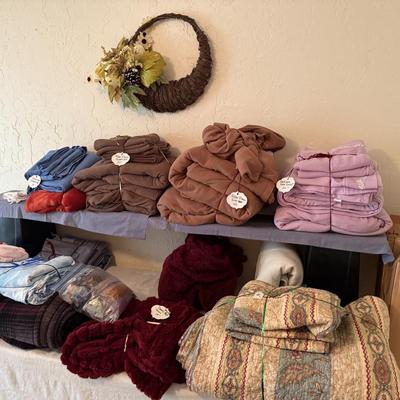 Lot 18: Linens (Left) Selection