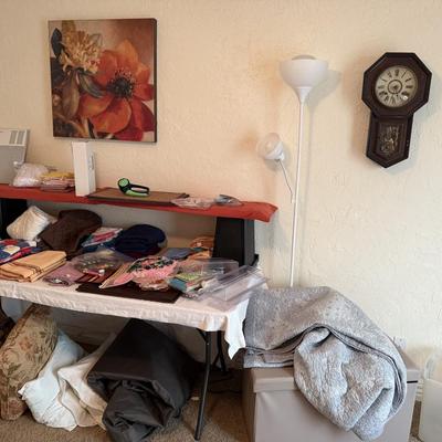 Lot 19: Linens (Right) Selection