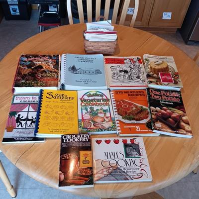 LONGABERGER BASKET W/RECIPES AND BLANK CARDS PLUS COOK BOOKS