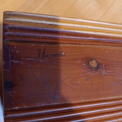 YOSEMITE WOODEN BOX FULL OF RECIPES, BLANK CARDS AND VINTAGE COOK BOOKS