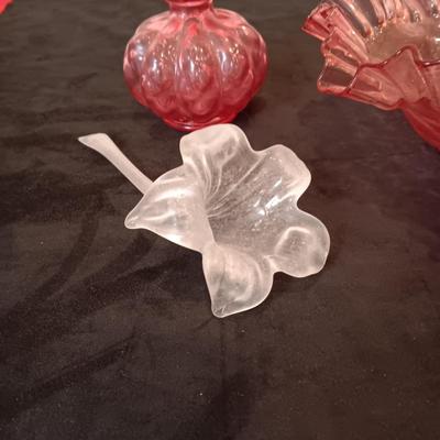 EARLY FENTON BOWL AND VASE WITH RUFFLED RIMS PLUS A GLASS FLOWER