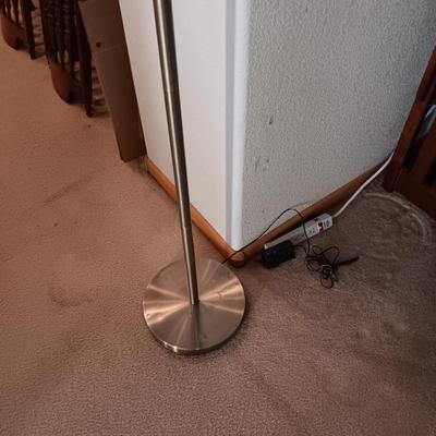 2 QUALITY ADJUSTABLE DIMMING FLOOR LAMPS