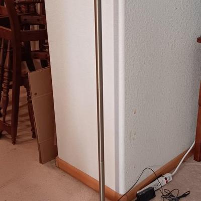 2 QUALITY ADJUSTABLE DIMMING FLOOR LAMPS