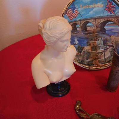 VARIETY OF SOUVENIRS