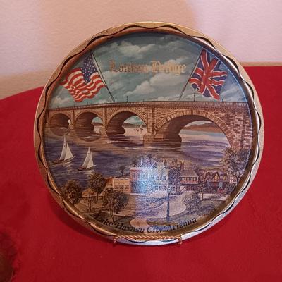 VARIETY OF SOUVENIRS
