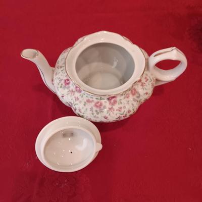 LEFTON MUSICAL TEAPOT, GERMAN TRINKET BOX, POTTERY PIECE FROM PORTUGAL AND BUTTERFLY BOWL WITH LID MARKED "VICTORIA"
