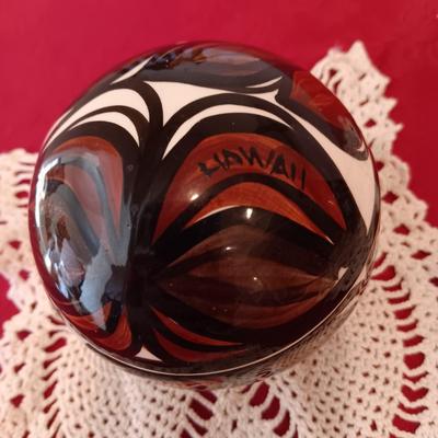 DOILIES AND COLLECTIBLES FROM HAWAII
