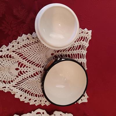 DOILIES AND COLLECTIBLES FROM HAWAII