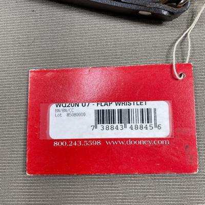 Dooney & Bourke Flap Wristlet New!