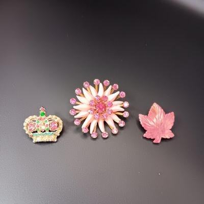 3 PINK THEMED BROOCHES/PINS