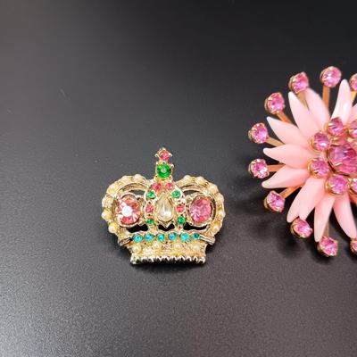 3 PINK THEMED BROOCHES/PINS