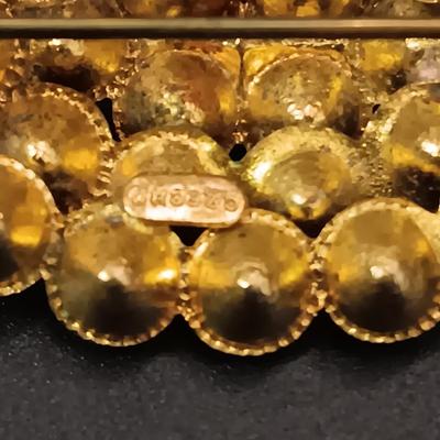 VINTAGE BROOCHES