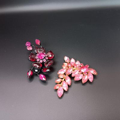 2 GORGEOUS BROOCHES