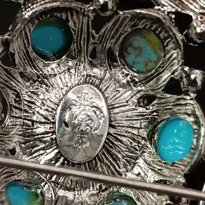 PREMIER DESIGN MULTI STONE BROOCH AND STERLING SILVER PIN