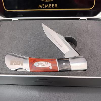 NRA MEMBER LIMITED EDITION POCKET KNIFE "DEFENDERS OF FREEDOM"