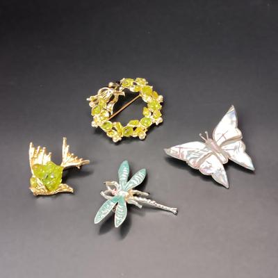 STERLING AND ABALONE BUTTERFLY, FISH, DRAGONFLY AND RING OF GREEN STONES BROOCHES