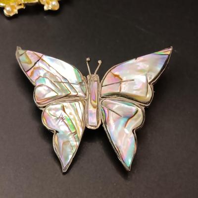 STERLING AND ABALONE BUTTERFLY, FISH, DRAGONFLY AND RING OF GREEN STONES BROOCHES