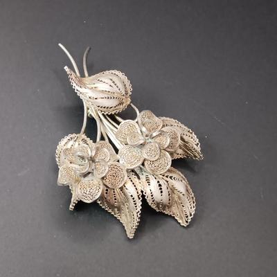FILIGREE SILVER AND MOSAIC BROOCHES PLUS A FORSTNER BROOCH WATCH