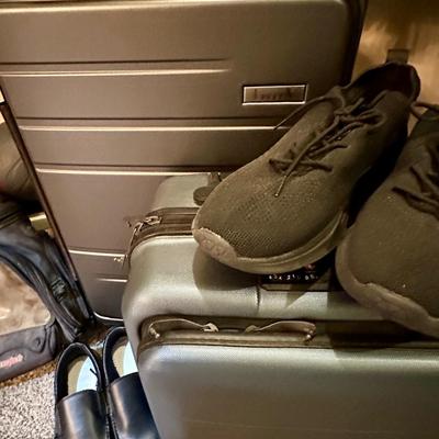 Mens's Closet Lot w/ suitcases