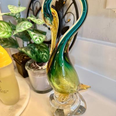 Bathroom Decore & Perfume + Murano Glass swan lot