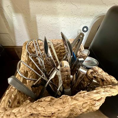 West Bend Air Fryer Lot w/ kitchen tools, wine stops and more