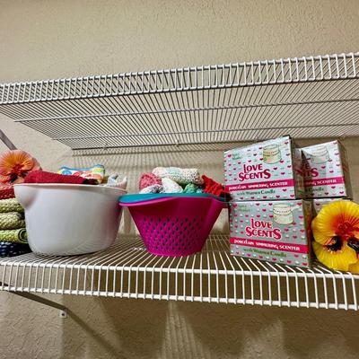 Utility Room Lot with Simmering Pot Scents