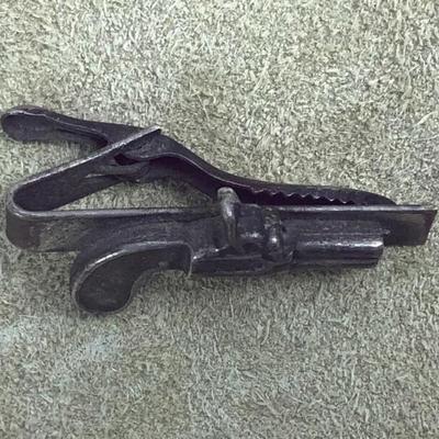 vintage gun MEN'S SILVER DERRINGER PISTOL TIE CLIP CLASP 