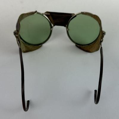 AMERICAN OPTICAL AO 72 DRIVING GOOGLES vintage