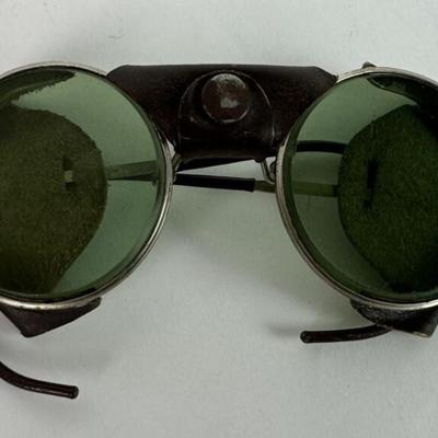 AMERICAN OPTICAL AO 72 DRIVING GOOGLES vintage