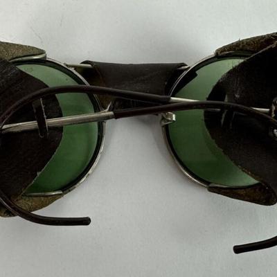 AMERICAN OPTICAL AO 72 DRIVING GOOGLES vintage