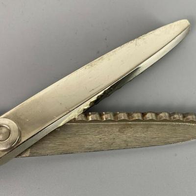 vintage WISS NZ 7 1/2" PINKING SHEARS 