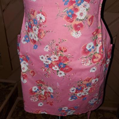 Lot of Vintage Apron for All Seasons from 1940's, 50's and 60's