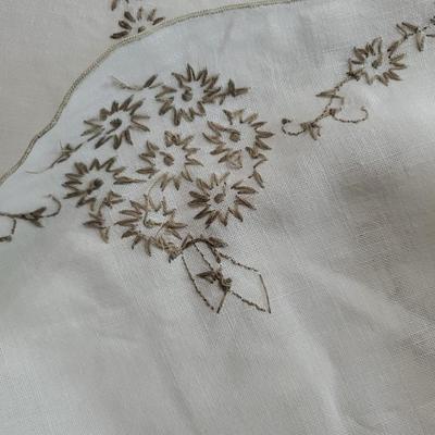 Vintage Hand Embroidered Off White Linen Tablecloth (about 64"x98") & 12 Coordinating Napkins