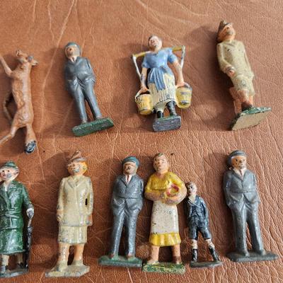 Lot of 19 Cast Metal Figurines Train Garden