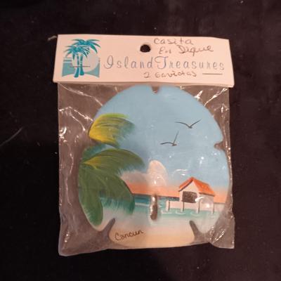 FAUX PLANT, FLOWER VASES AND PAINTED SAND DOLLAR FRIDGE MAGNETS