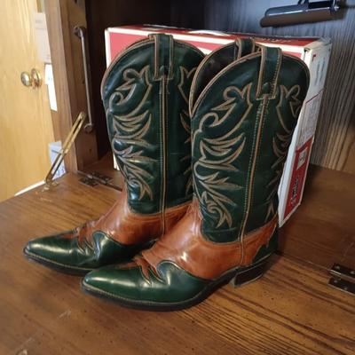 MEN'S JUSTIN LEATHER WESTERN BOOTS SIZE 10D
