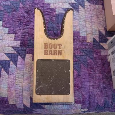MEN'S ORANGE AND BLUE WESTERN BOOTS SIZE 10 PLUS A BOOT HORN