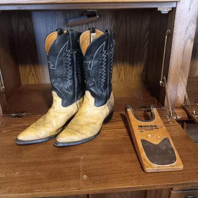 MEN'S CABORCA LEATHER WESTERN BOOTS SIZE 10D