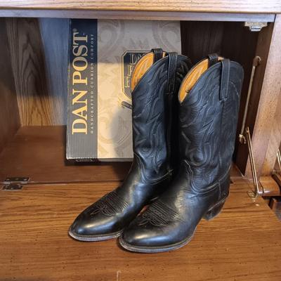 MEN'S DAN POST LEATHER WESTERN BOOTS SIZE 10EE