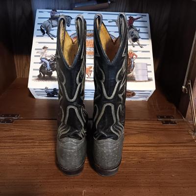 MEN'S COWTOWN LEATHER WESTERN BOOTS SIZE 10D