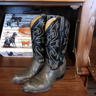 MEN'S COWTOWN LEATHER WESTERN BOOTS SIZE 10D