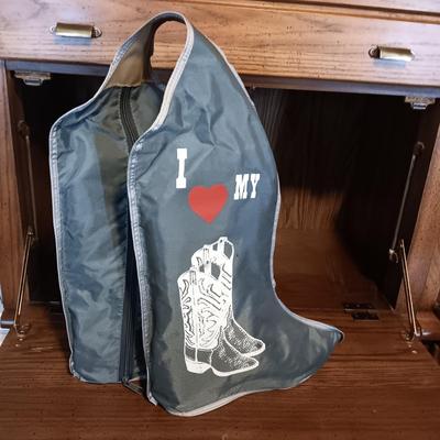 MEN'S CABORCA LEATHER WESTERN BOOTS WITH BOOT BAG SIZE 10D