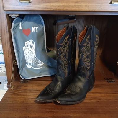 MEN'S CABORCA LEATHER WESTERN BOOTS WITH BOOT BAG SIZE 10D